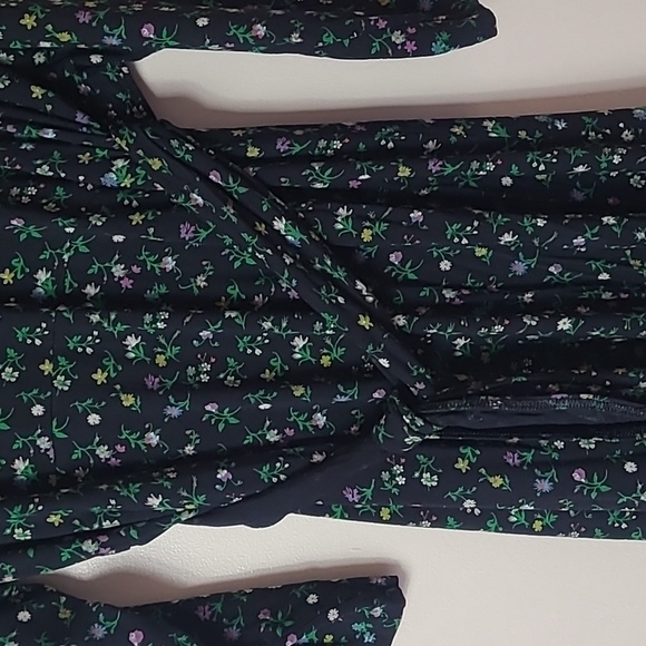 NWT GAP Maternity Floral Jersey Knit Stretch Wrap Front Dress Size M - Picture 6 of 7